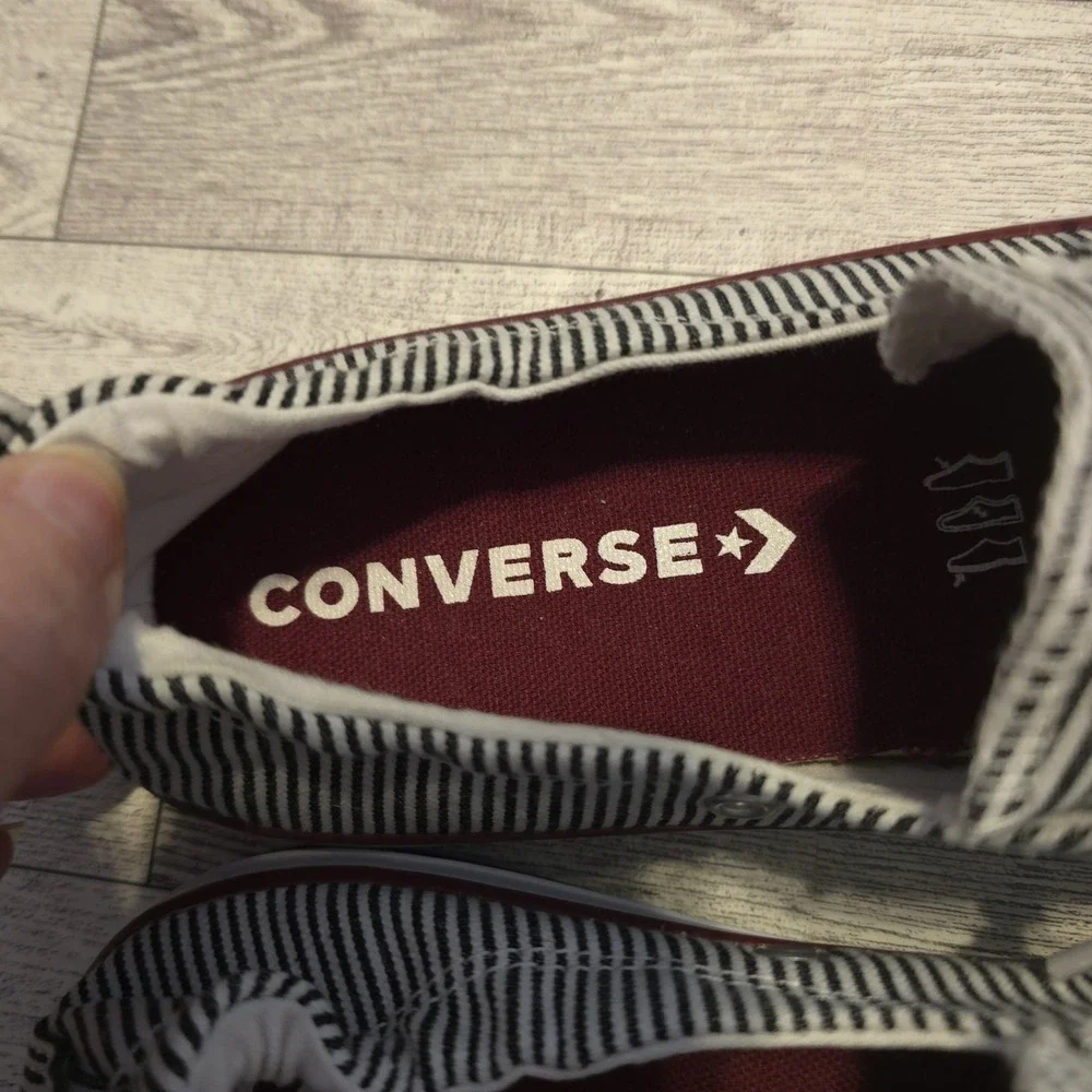 Converse All Star Shoreline Women's Size 10 Black & White Striped 562034F - Picture 7 of 8